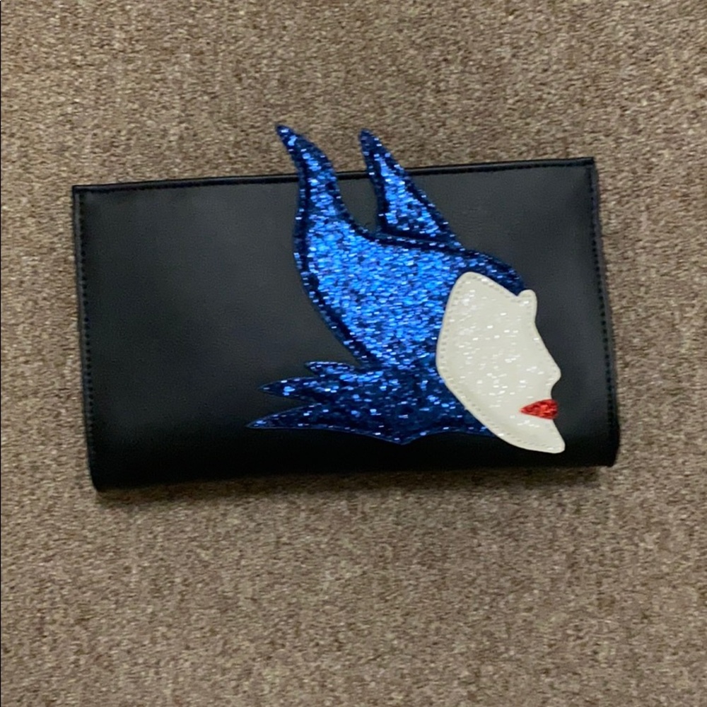 Disney  Maleficent chain purse